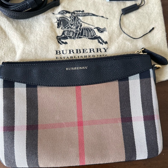 Burberry Canvas crossbody bag - Picture 2 of 4